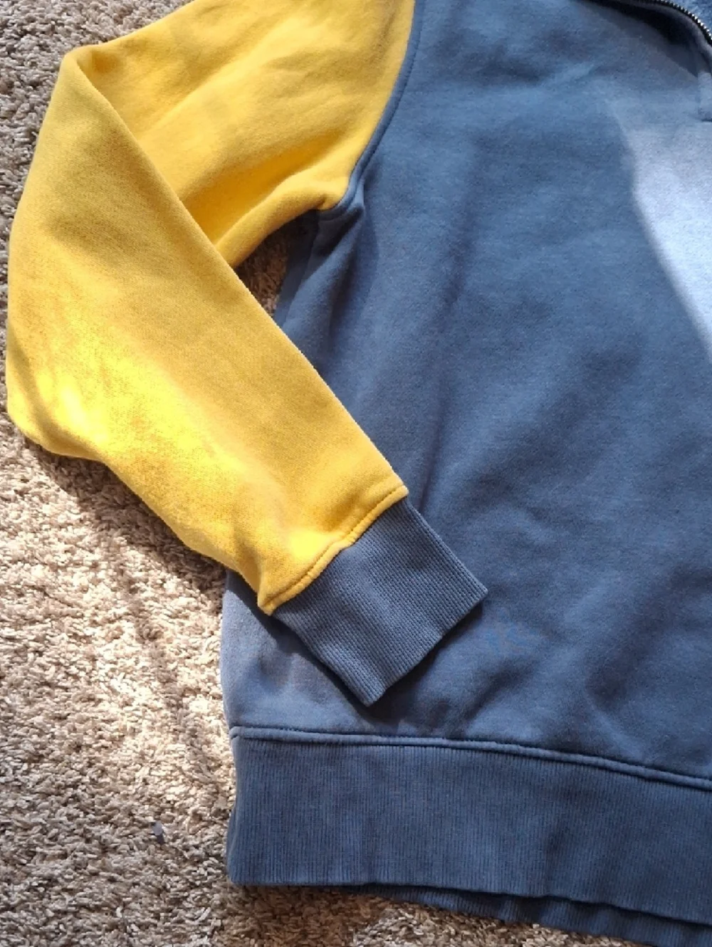 Tommy Hilfiger Men's Blue Body Yellow Sleeve Zip Pullover - Picture 4 of 5